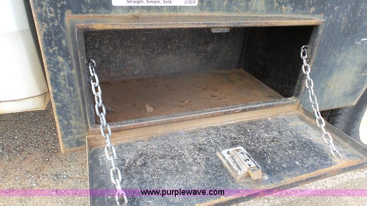 image for item K5477 1988 Dodge D350 flatbed pickup truck