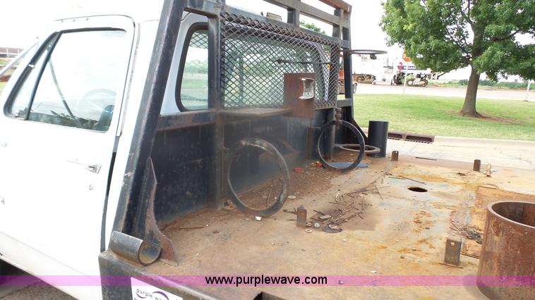 image for item K5477 1988 Dodge D350 flatbed pickup truck