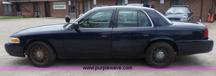 image for item L3499 2010 Ford Crown Victoria Police Interceptor