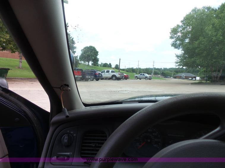 image for item L3499 2010 Ford Crown Victoria Police Interceptor