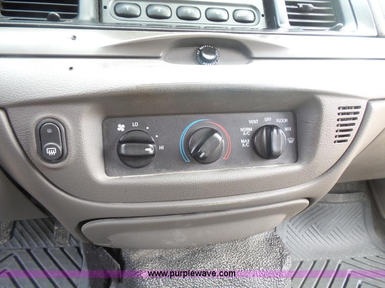 image for item L3499 2010 Ford Crown Victoria Police Interceptor