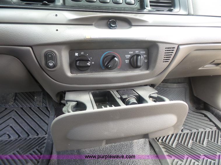 image for item L3499 2010 Ford Crown Victoria Police Interceptor