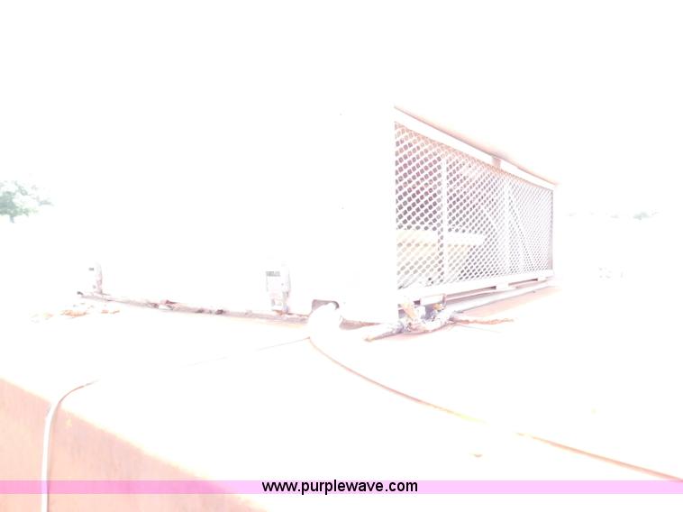 image for item L5888 Gleaner C combine