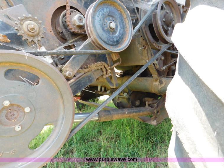 image for item L5888 Gleaner C combine