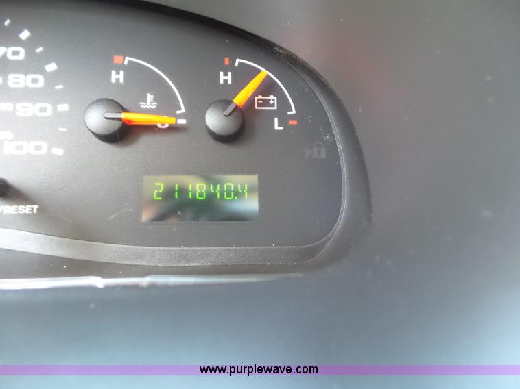 image for item L6752 2007 Ford E350 Extended van
