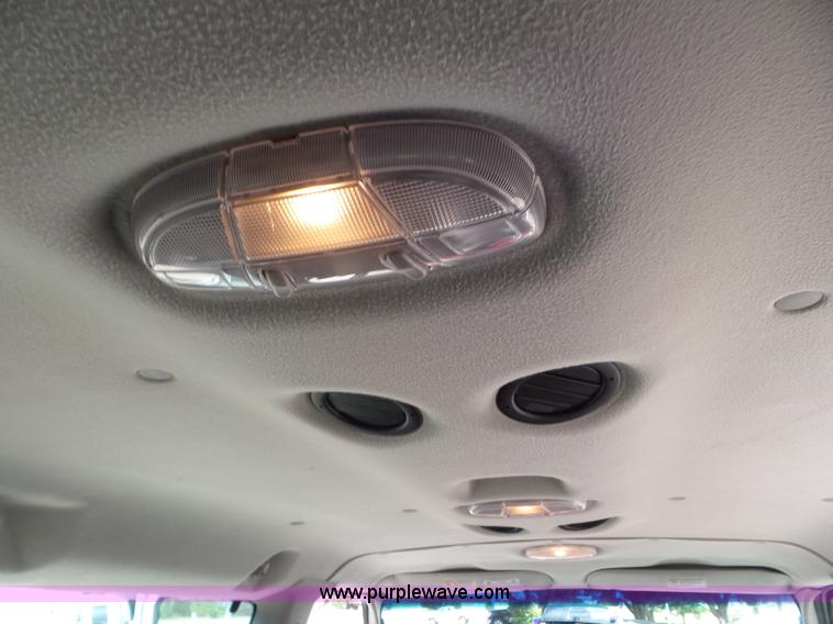 image for item L6752 2007 Ford E350 Extended van