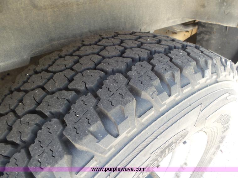 image for item L6752 2007 Ford E350 Extended van