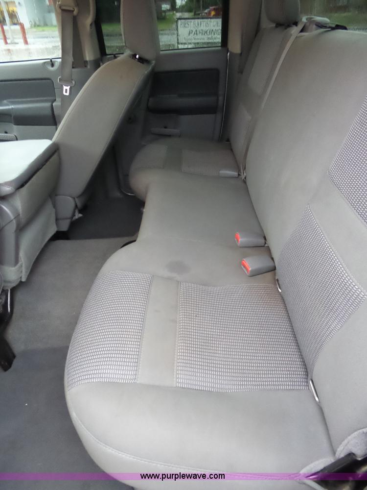 image for item AG9171 2006 Dodge Ram 1500 Quad Cab pickup truck