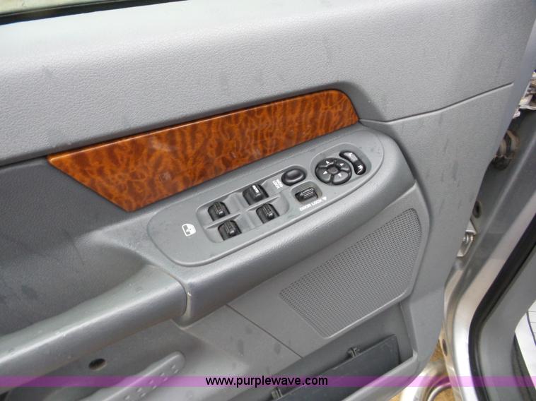 image for item AG9171 2006 Dodge Ram 1500 Quad Cab pickup truck