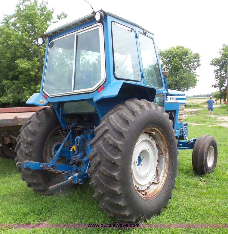 image for item AG9178 Ford 6700 tractor