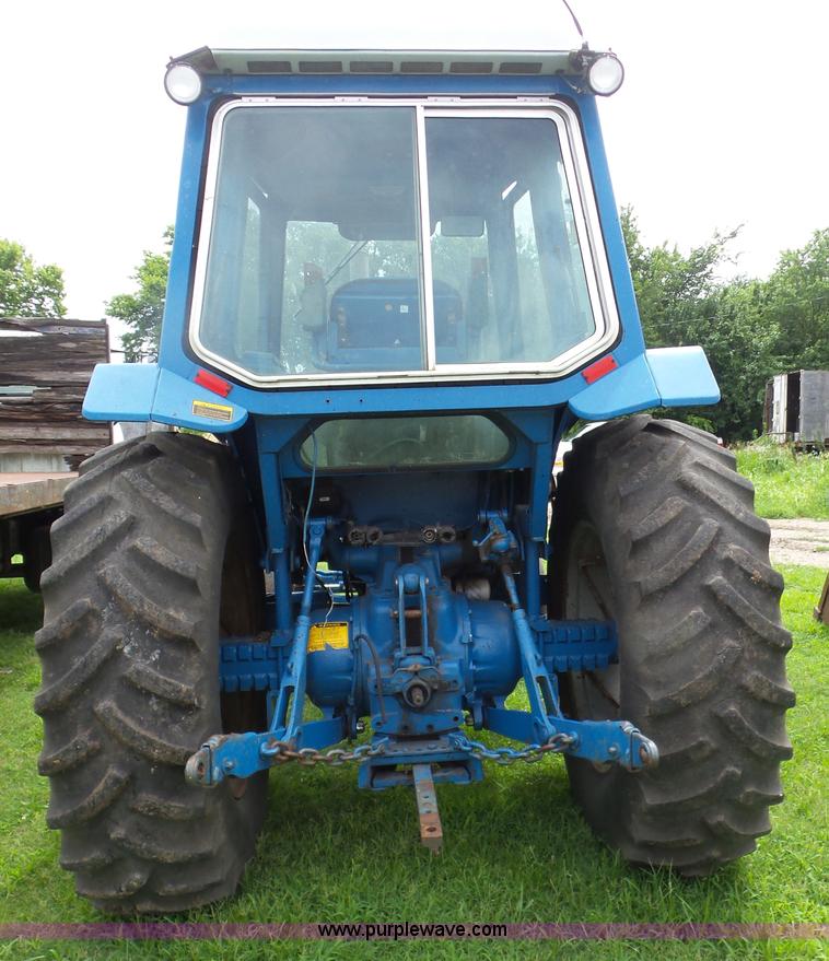 image for item AG9178 Ford 6700 tractor