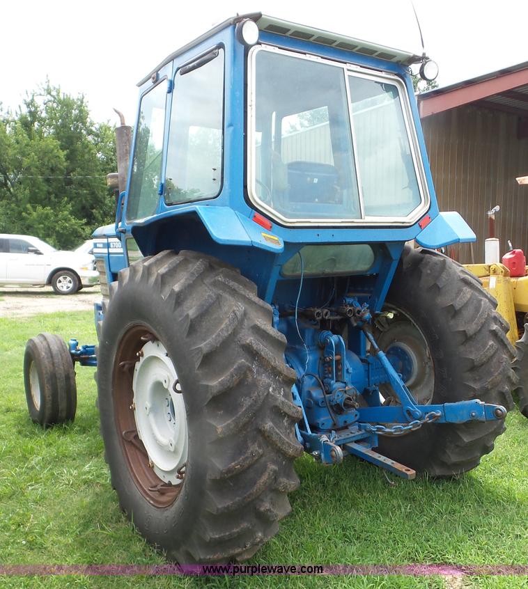 image for item AG9178 Ford 6700 tractor