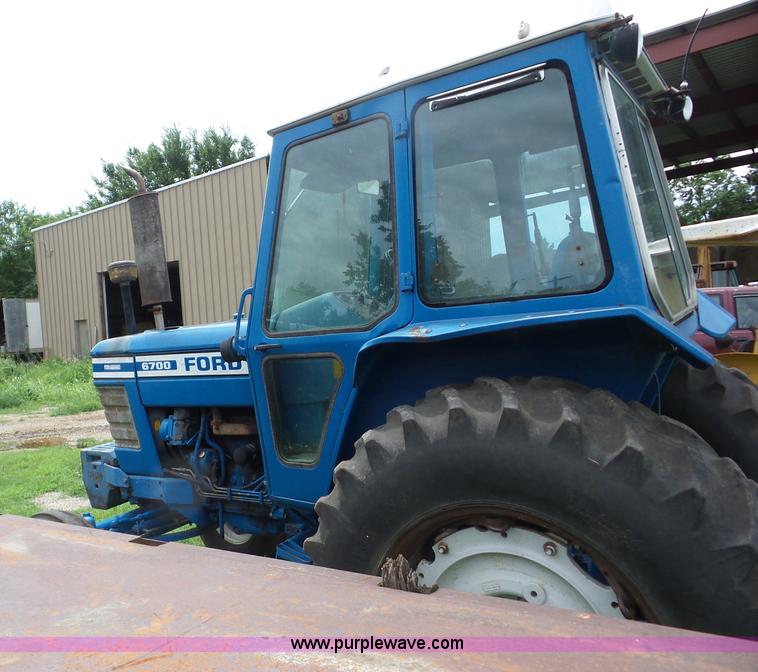 image for item AG9178 Ford 6700 tractor
