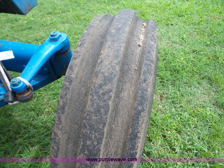 image for item AG9178 Ford 6700 tractor