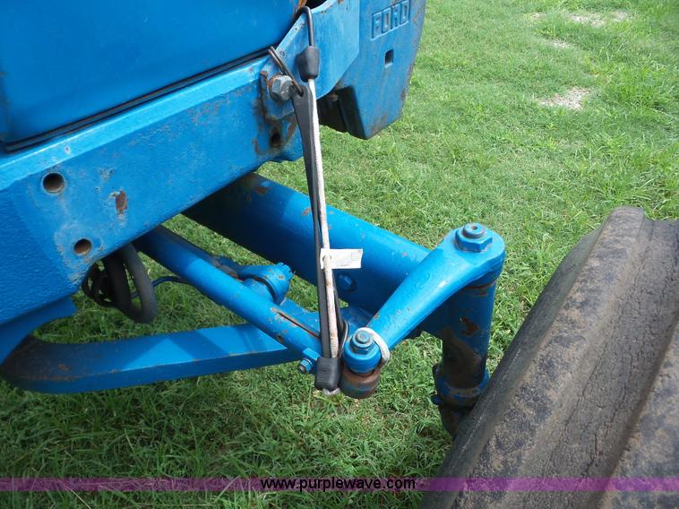 image for item AG9178 Ford 6700 tractor