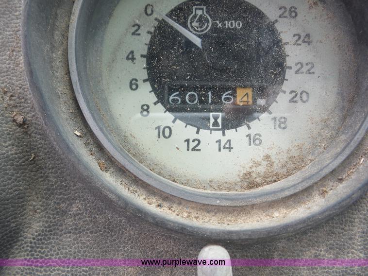 image for item AG9178 Ford 6700 tractor