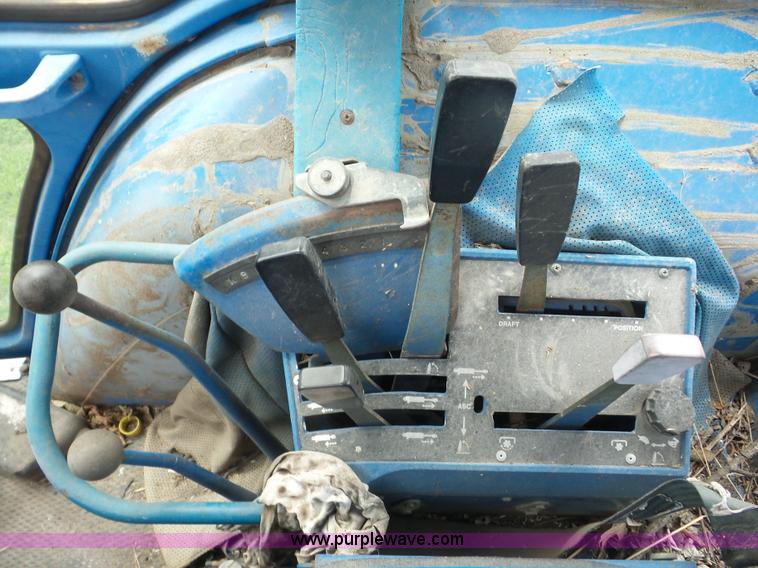 image for item AG9178 Ford 6700 tractor