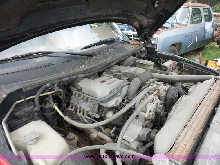 image for item AV9929 1995 Dodge Ram 2500 Club Cab pickup truck