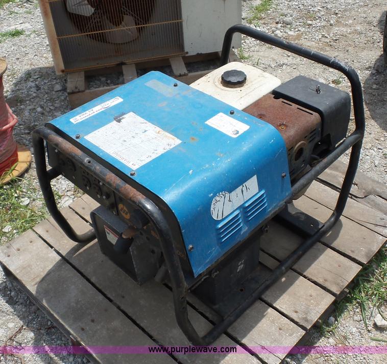 image for item AV9964 Miller Blue Star welder