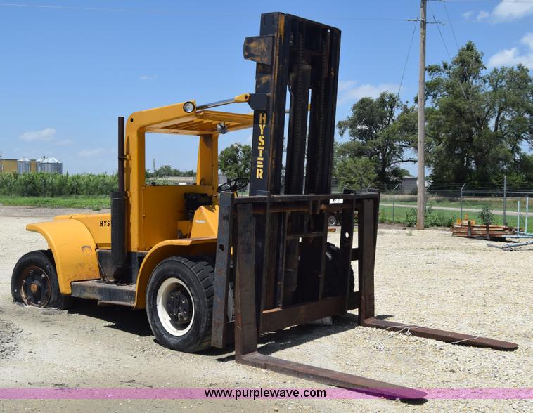 image for item BF9789 Hyster H250A forklift