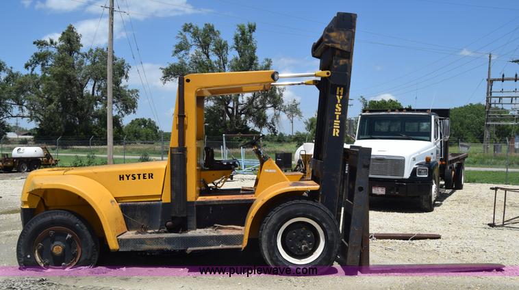image for item BF9789 Hyster H250A forklift