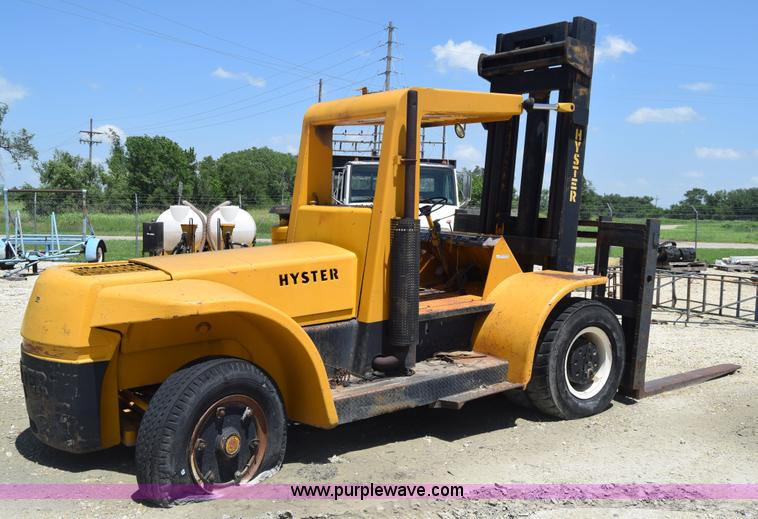 image for item BF9789 Hyster H250A forklift