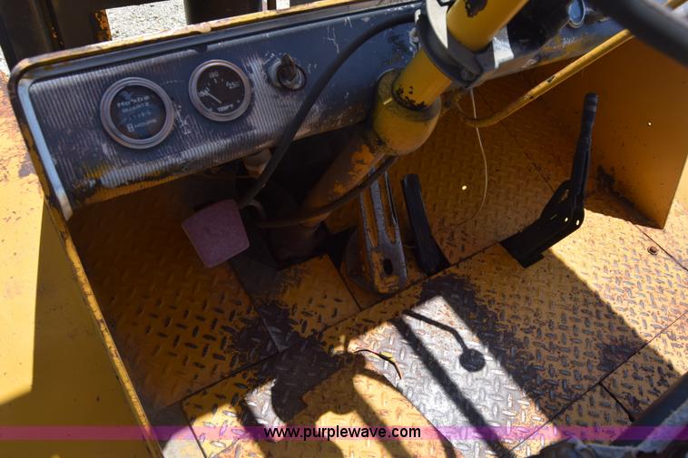 image for item BF9789 Hyster H250A forklift