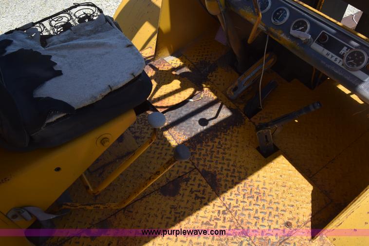 image for item BF9789 Hyster H250A forklift