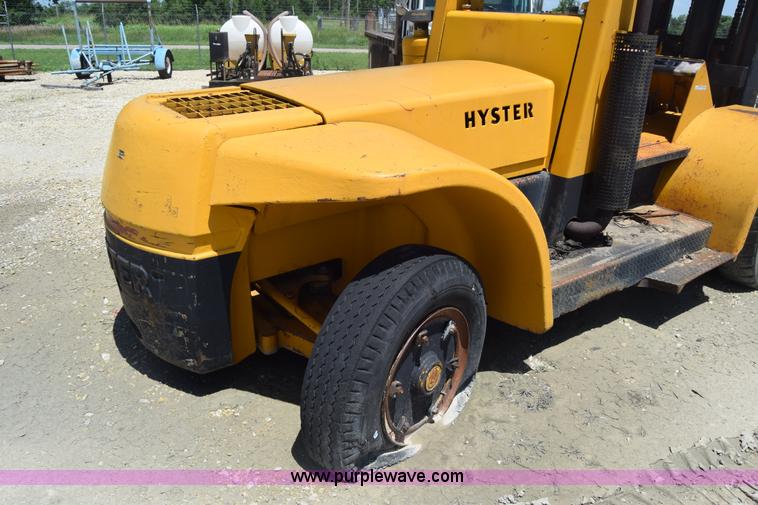 image for item BF9789 Hyster H250A forklift