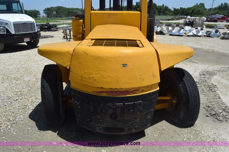 image for item BF9789 Hyster H250A forklift