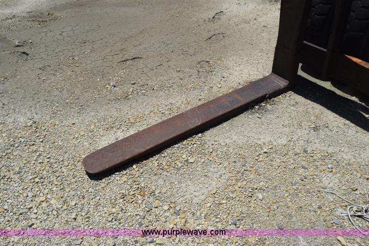 image for item BF9789 Hyster H250A forklift