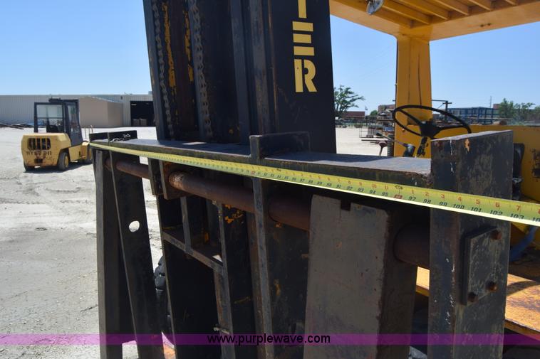 image for item BF9789 Hyster H250A forklift