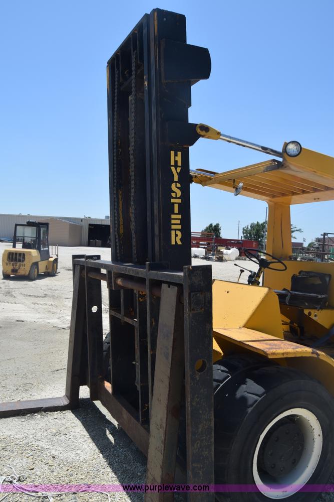 image for item BF9789 Hyster H250A forklift