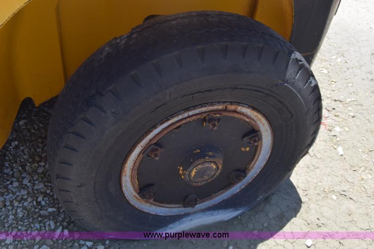 image for item BF9789 Hyster H250A forklift