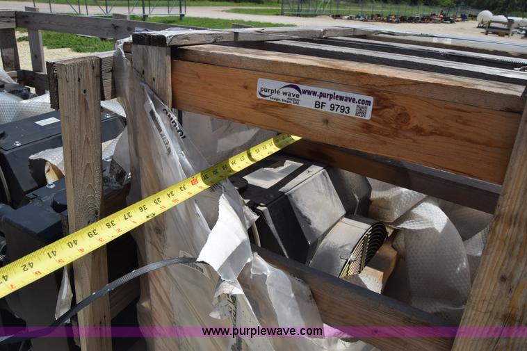 image for item BF9793 (2) Bandioli & Pavesi radiators