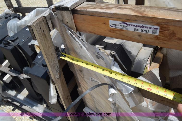 image for item BF9793 (2) Bandioli & Pavesi radiators