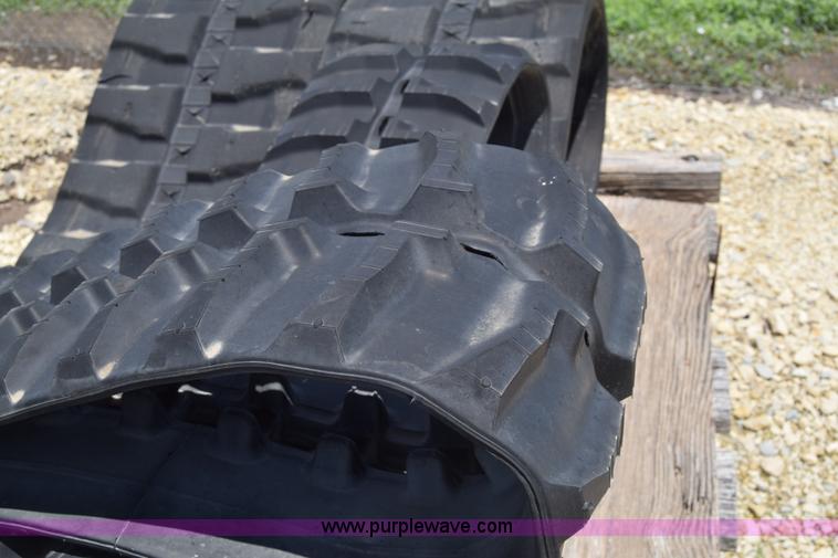 image for item BF9795 (4) rubber tracks