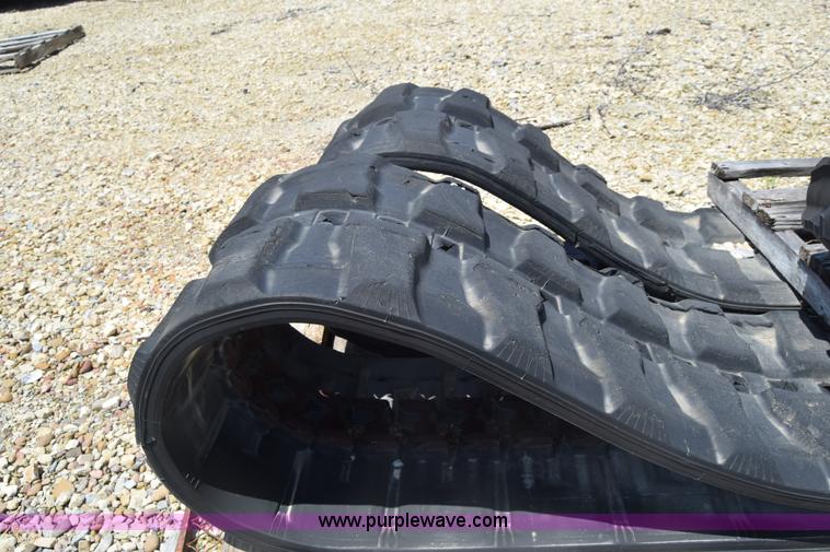 image for item BF9795 (4) rubber tracks