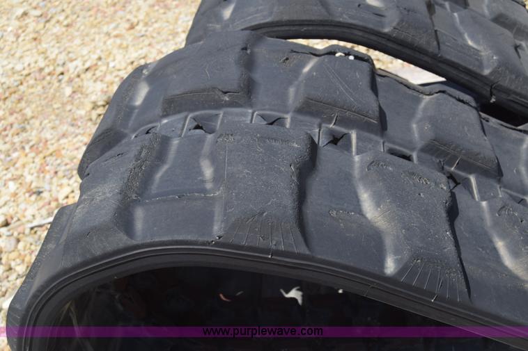 image for item BF9795 (4) rubber tracks