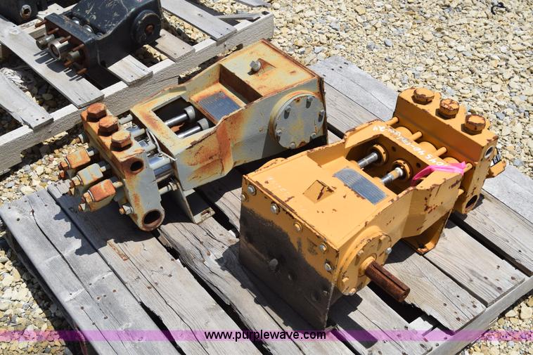 image for item BF9801 (3) FMC bean pumps