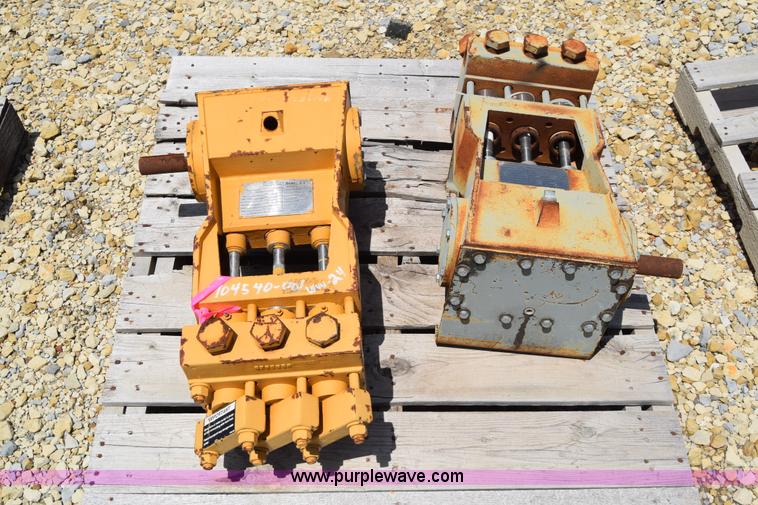 image for item BF9801 (3) FMC bean pumps