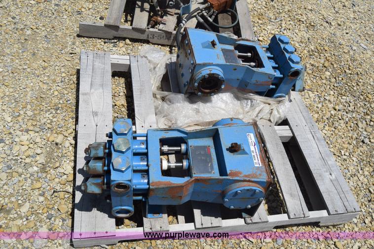 image for item BF9804 (2) FMC bean pumps