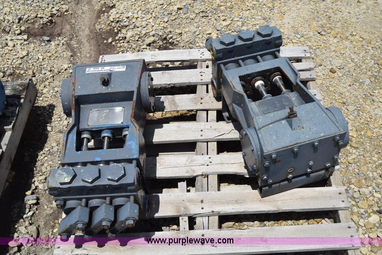 image for item BF9806 (2) FMC bean pumps