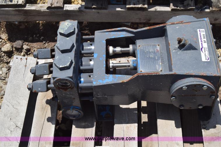 image for item BF9806 (2) FMC bean pumps