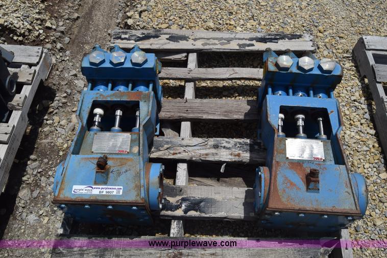 image for item BF9807 (2) FMC bean pumps