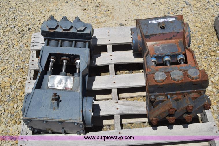 image for item BF9809 (2) FMC bean pumps