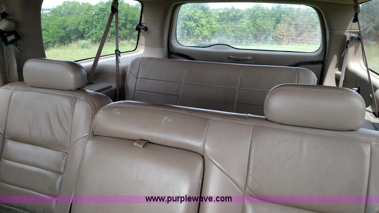 image for item BR9323 2004 Ford Excursion SUV