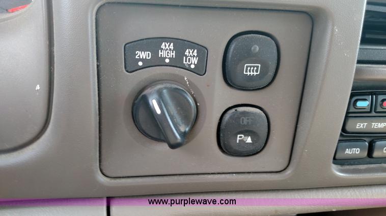 image for item BR9323 2004 Ford Excursion SUV