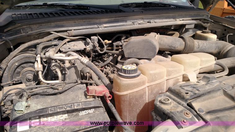 image for item BR9323 2004 Ford Excursion SUV