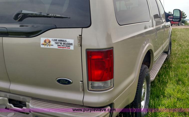 image for item BR9323 2004 Ford Excursion SUV